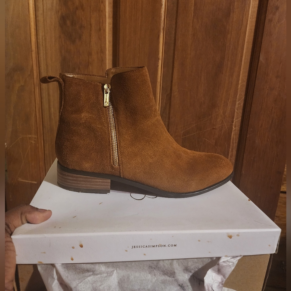 EUC JESSICA SIMPSON SUEDE BROWN BOOTS SIZE 10